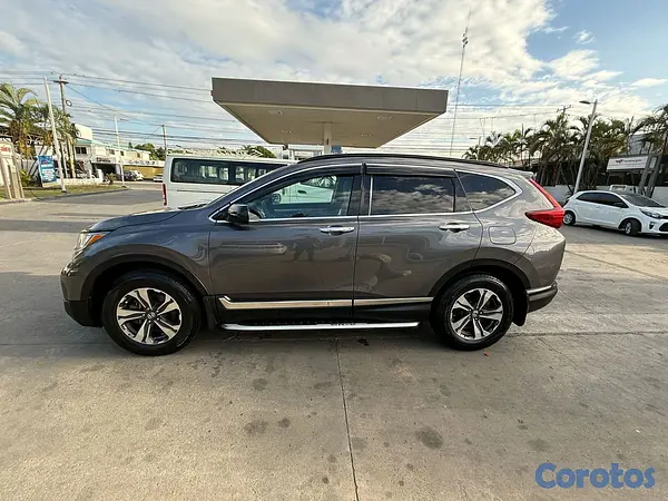 jeepetas y camionetas - Honda crv lx clean 2017 5