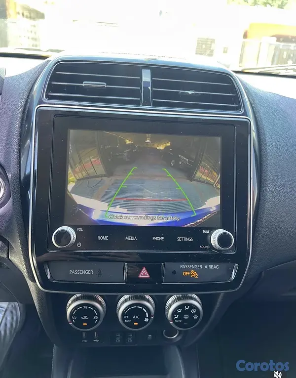 jeepetas y camionetas - Mitsubishi Outlander Sport SE 2020 8