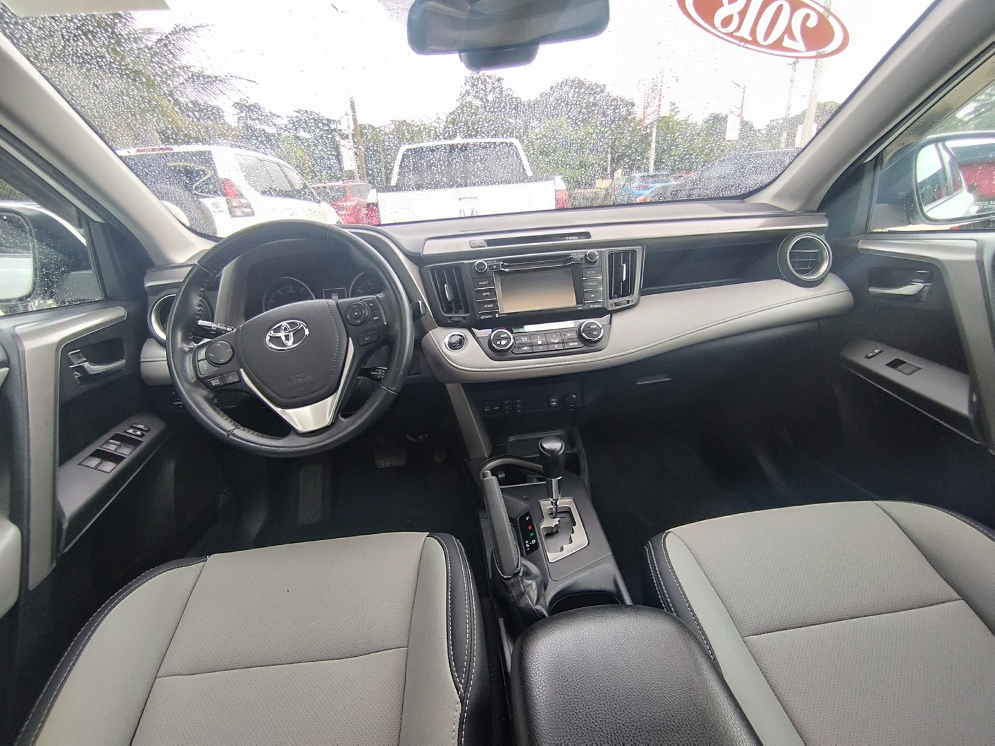 jeepetas y camionetas - 2018 Toyota Rav4 XLE Premium 4x4 7