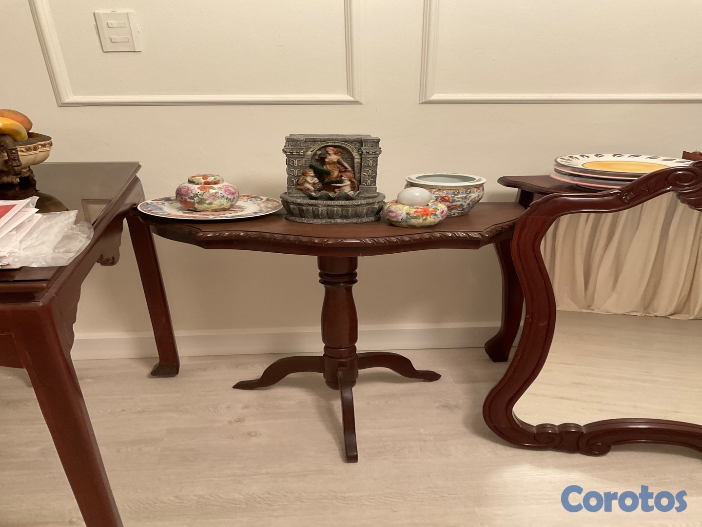 muebles y colchones - Mesa en caoba con su centro   1