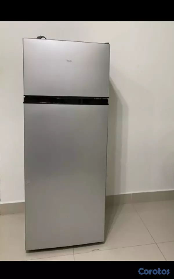 electrodomesticos - nevera tipo ejecutiva para espacios pequeños  2