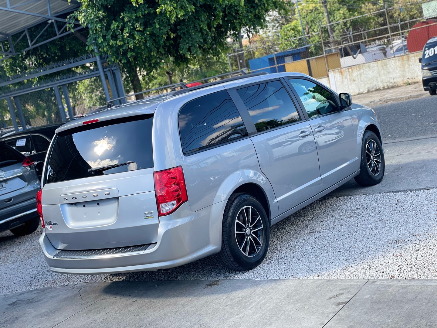 jeepetas y camionetas - OFERTA 2019 Dodge Grand Caravan GT 3