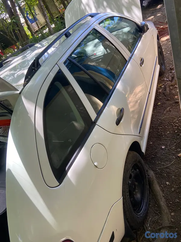carros - Skoda Fabia 2008 5