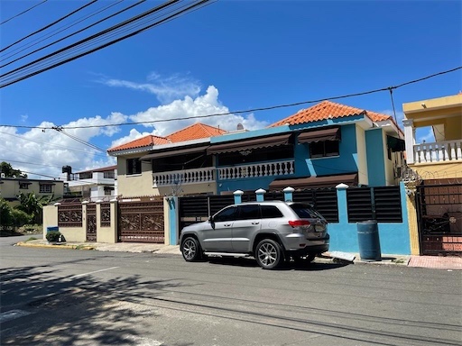 casas -  casa en la autopista de san Isidro mirador del este Santo Domingo 2