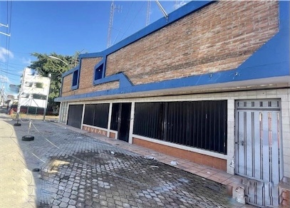 oficinas y locales comerciales - Local comercial céntrico en avenida 1