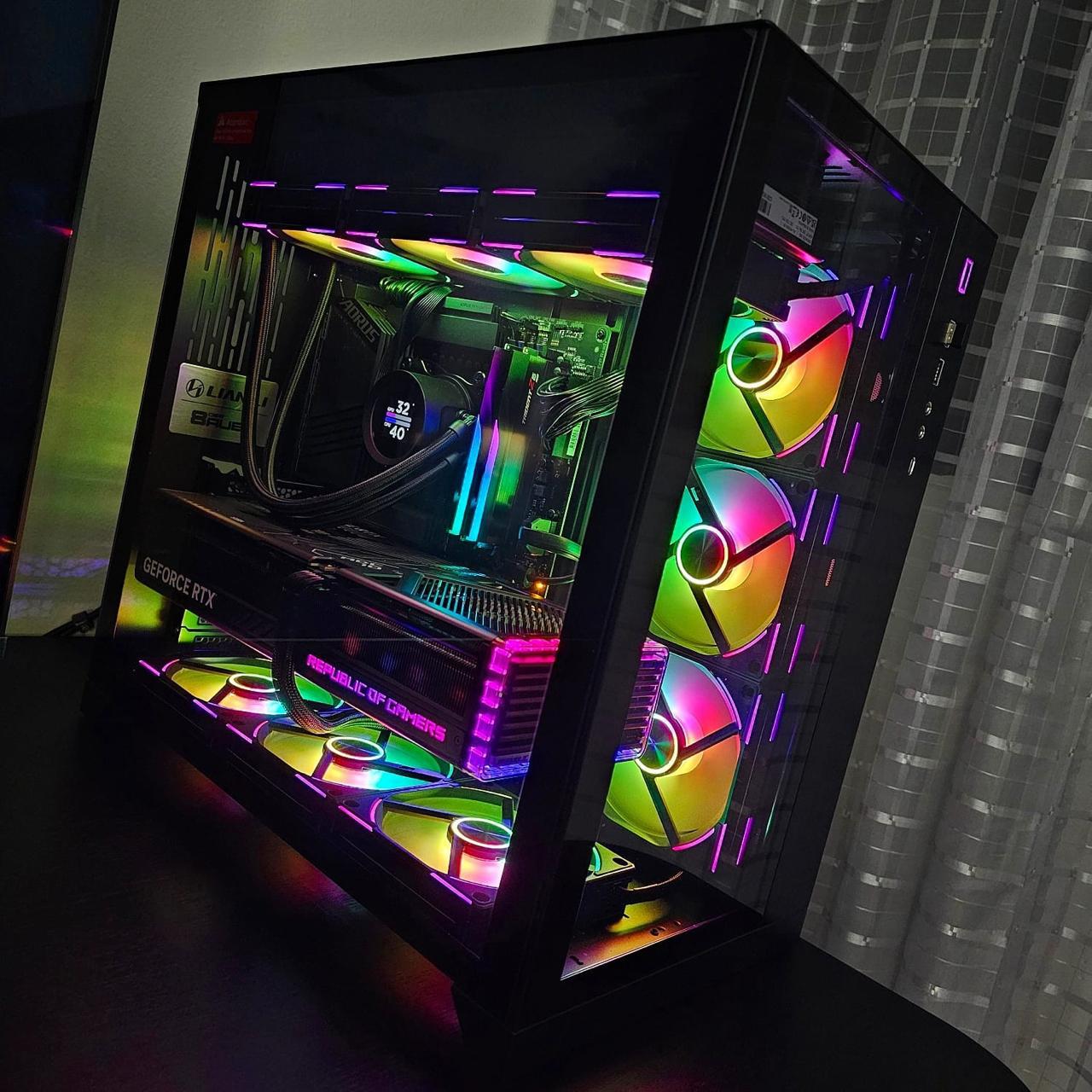 computadoras y laptops - CPU Core i9 13th, 32GB RAM, 1TB M2, NVidia RTX 4070, 360mm WaterCooler, Nueva 1