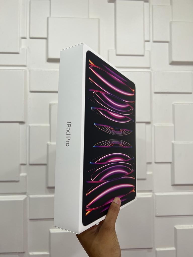 celulares y tabletas - iPad Pro M2 12.9-inch 6ta Generacion 1TB Sellada 2