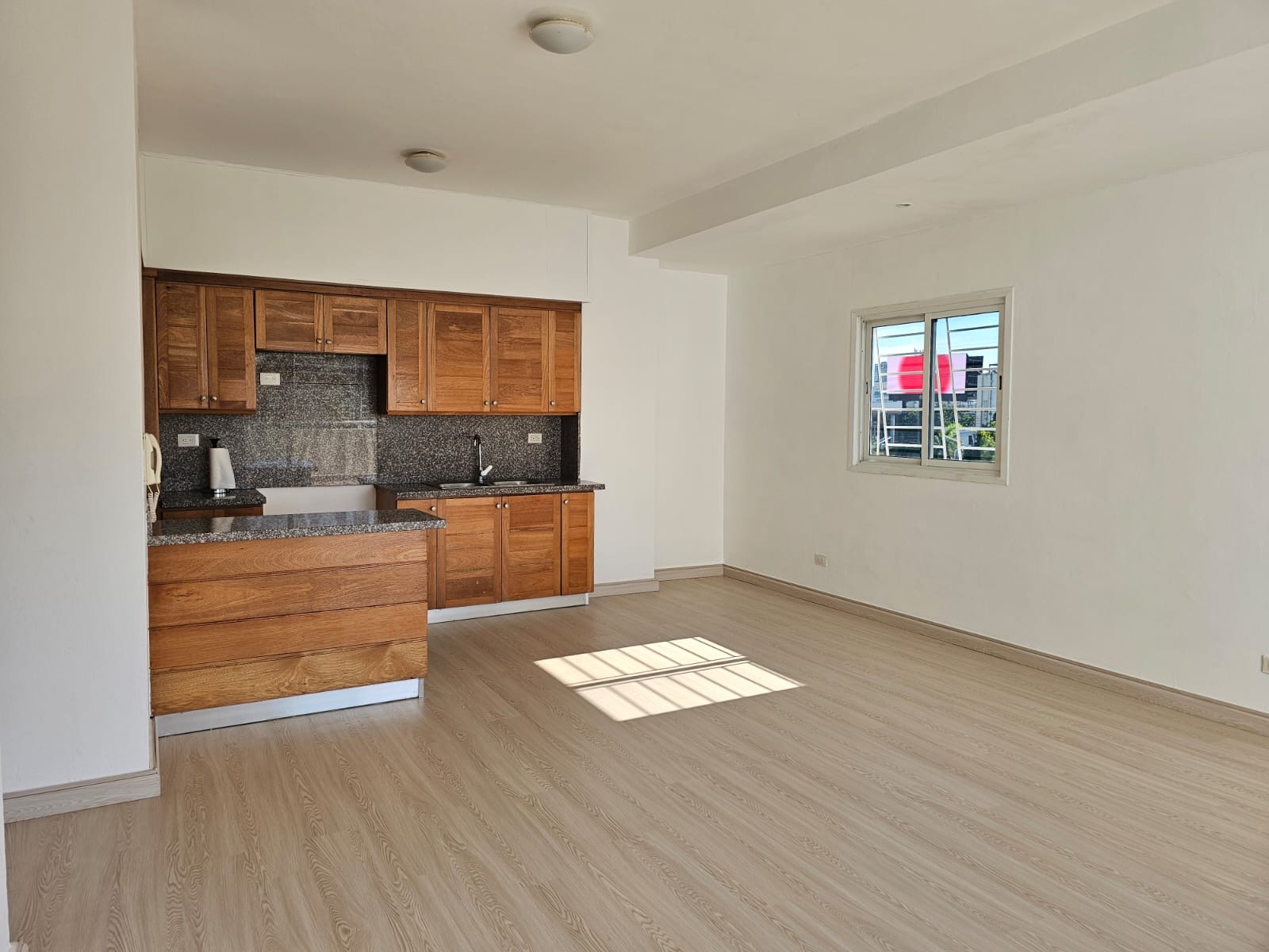 apartamentos - Alquiló en el millon piso 4 apartamento precio dos 5