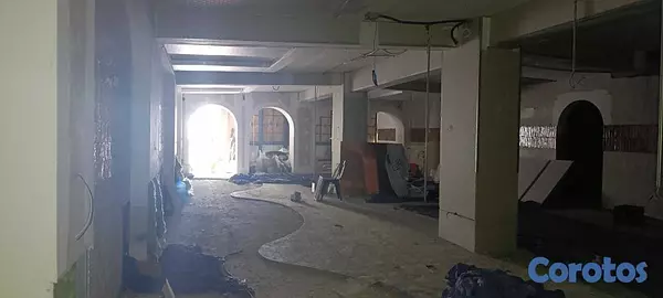 oficinas y locales comerciales - Piantini, excelente local en 1er nivel 250mts 2