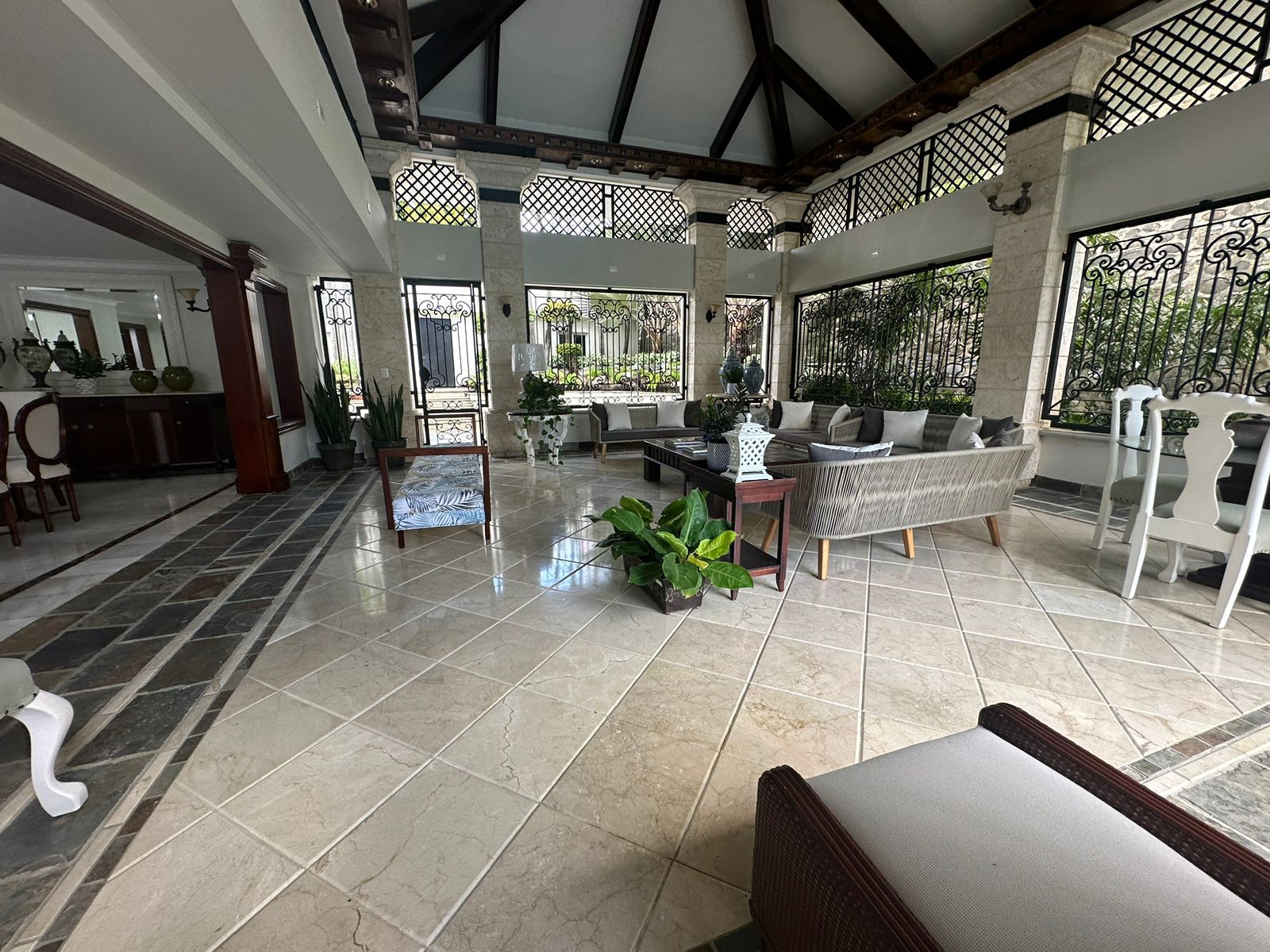 casas - CASA EN VENTA EN CERRO ALTO. 9