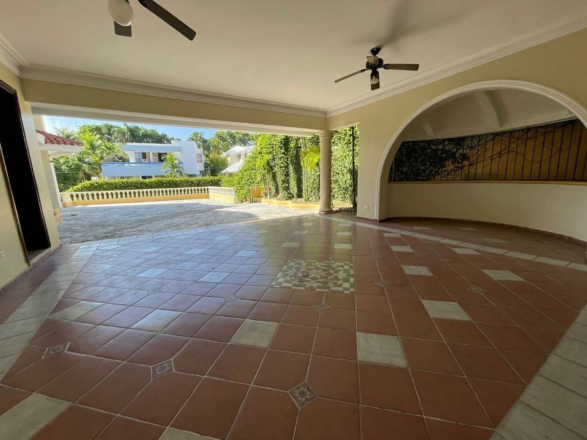 casas - Venta Hermosa Mansión De 3 Niveles En Zona Exclusiva De Los Ríos PD06 8