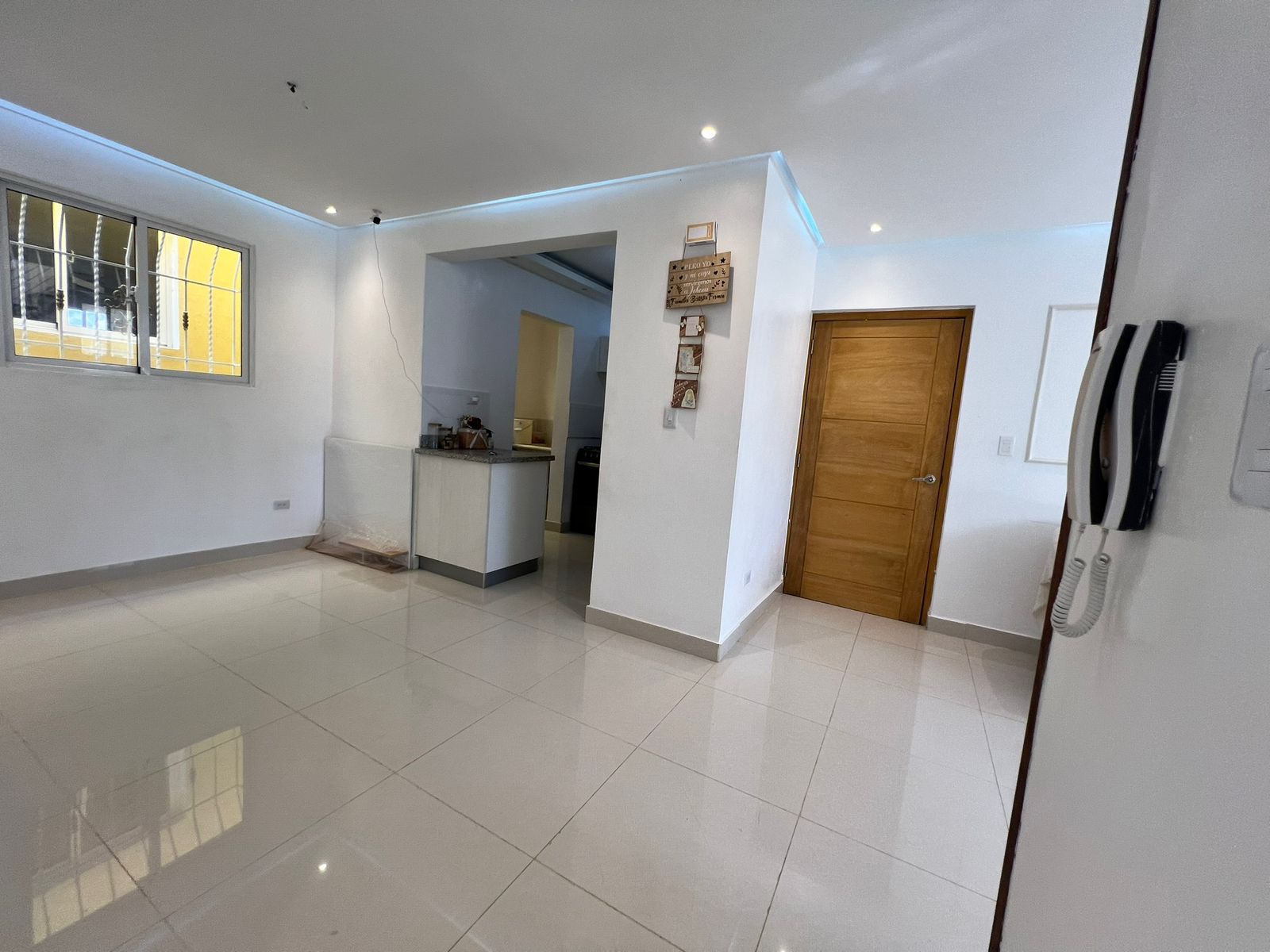 apartamentos - Se vende Penthouse Remodemado ubicado en la Autopista de San Isidro  1