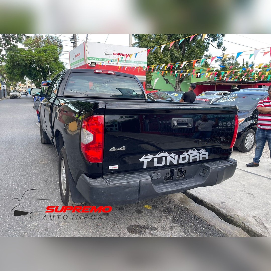 jeepetas y camionetas - TOYOTA TUNDRA SR5 4X4 3