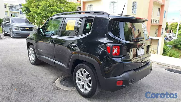 jeepetas y camionetas - Jeep Renegade Latitude 2018 de 4 Cilindros Version 5