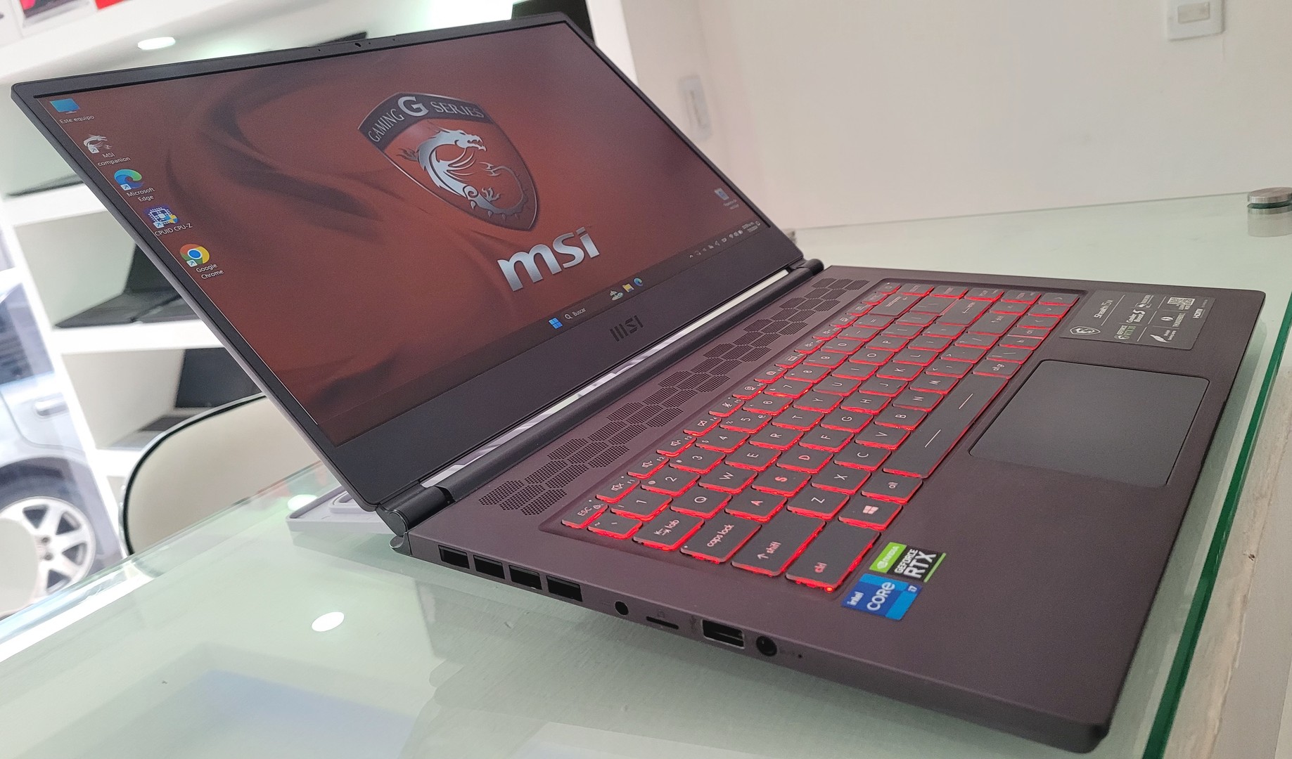 computadoras y laptops - Msi Gamin 15 Pulg Core i7 11th Gen Ram 16gb Disco 1tb SSD NvIdea RTX 3060 6GB 2