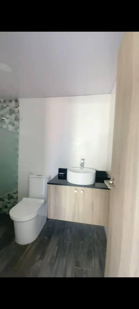 apartamentos - Vendo Apto en el Millón a una esquina de la 27
 4