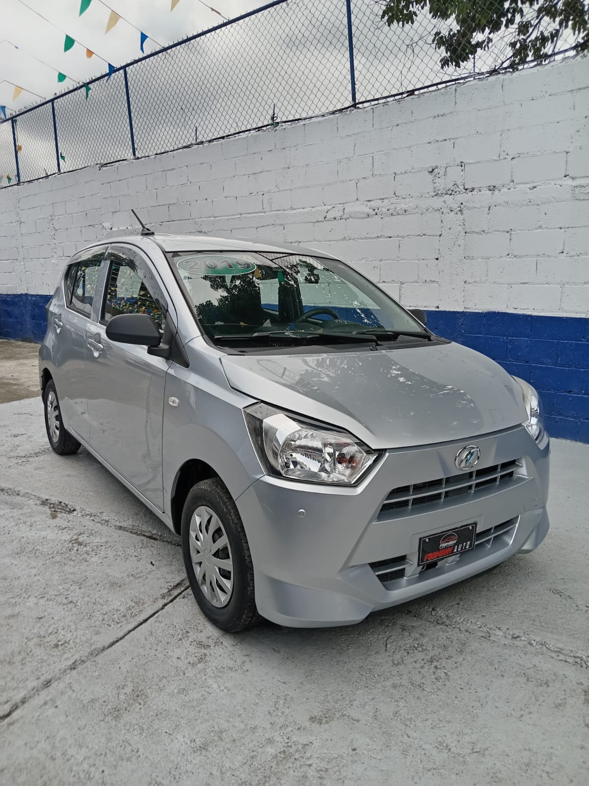 carros - DAIHATSU MIRA  0