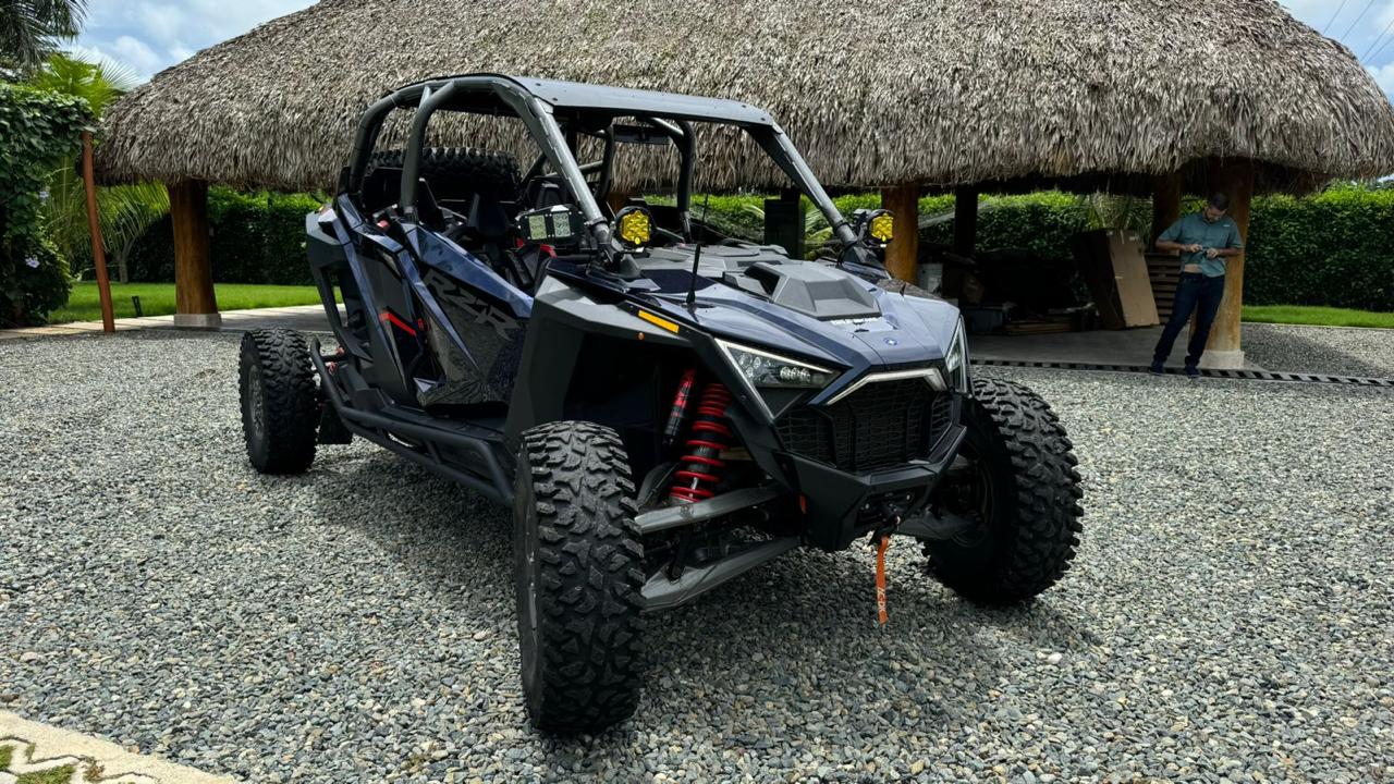 motores y pasolas - Polaris RZR Pro R 2022 3