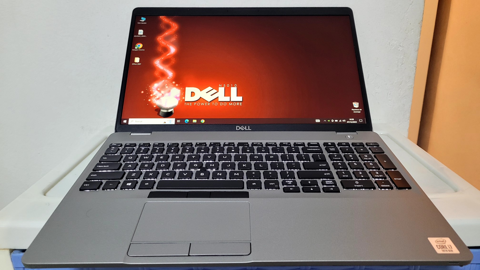 computadoras y laptops - Dell 3550 17 Pulg Core i7 10ma Gen Ram 16gb ddr4 Disco m2 256gb Nvidea 10gb