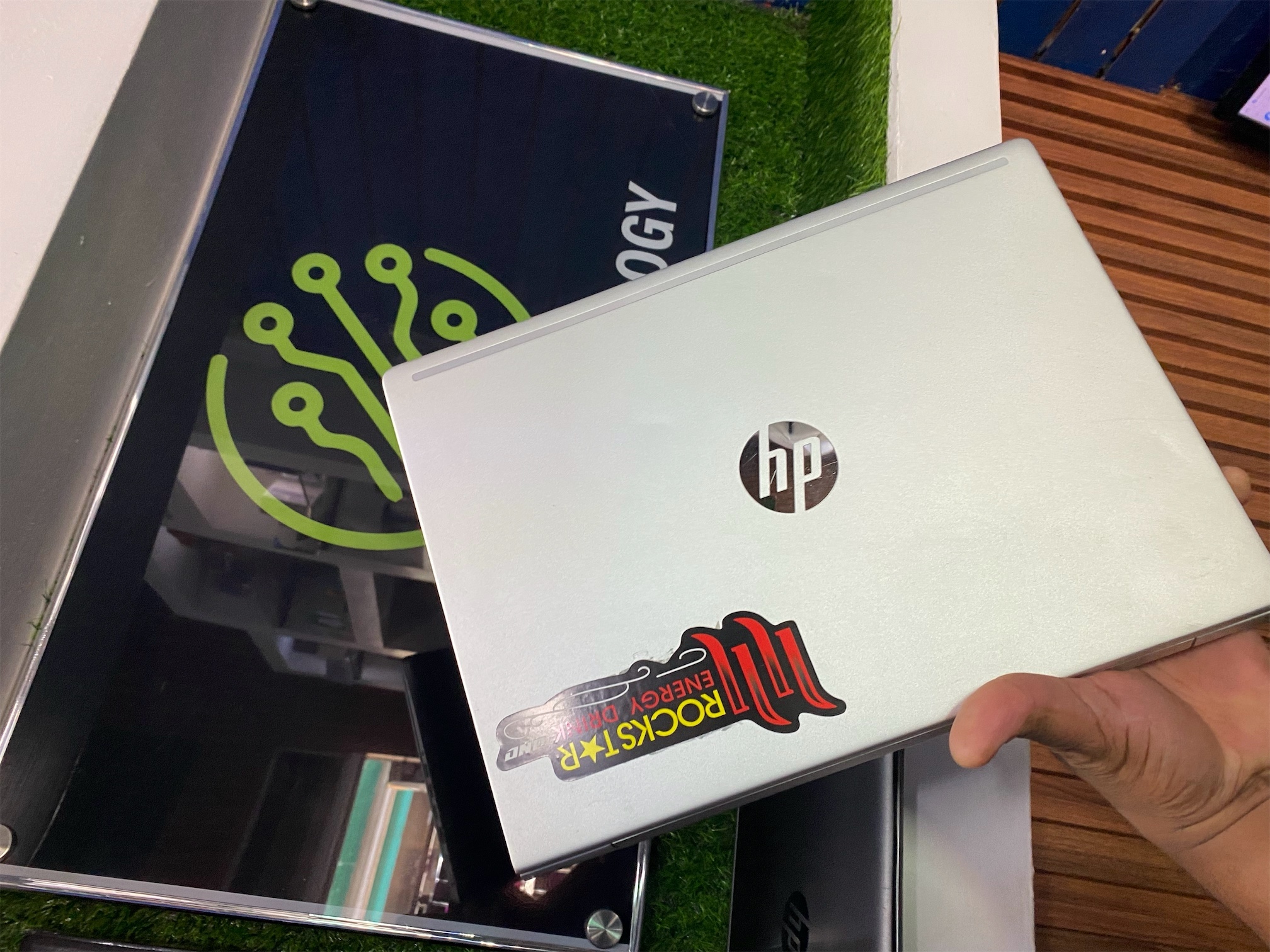 computadoras y laptops - HP PRO BOOK 640 G7  0