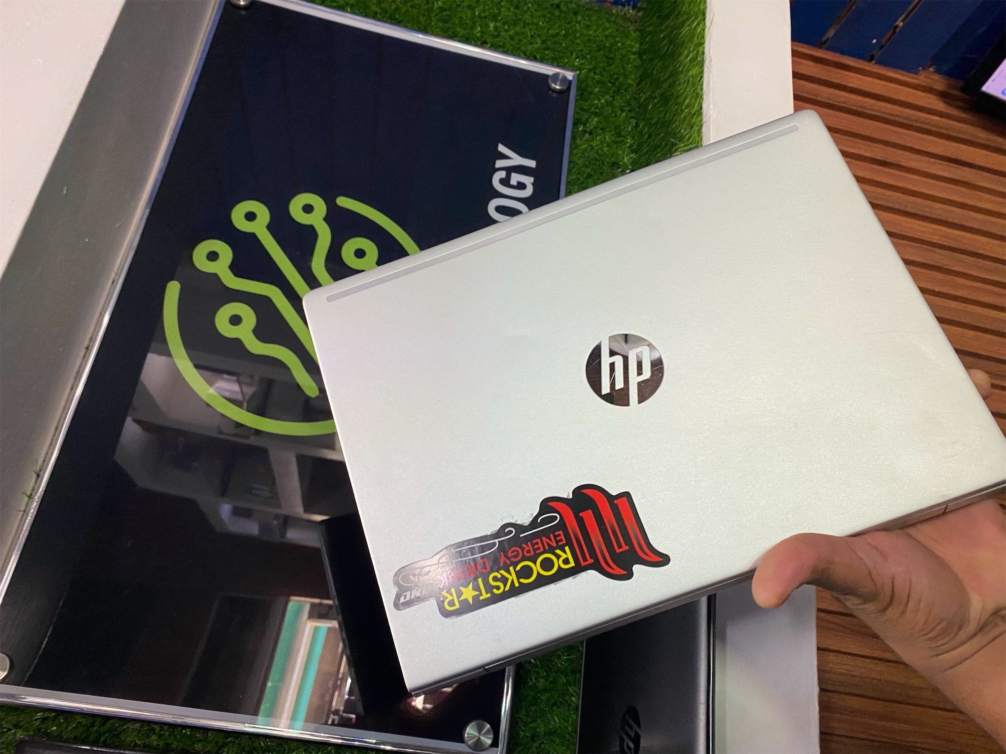 computadoras y laptops - HP PRO BOOK 640 G7  1