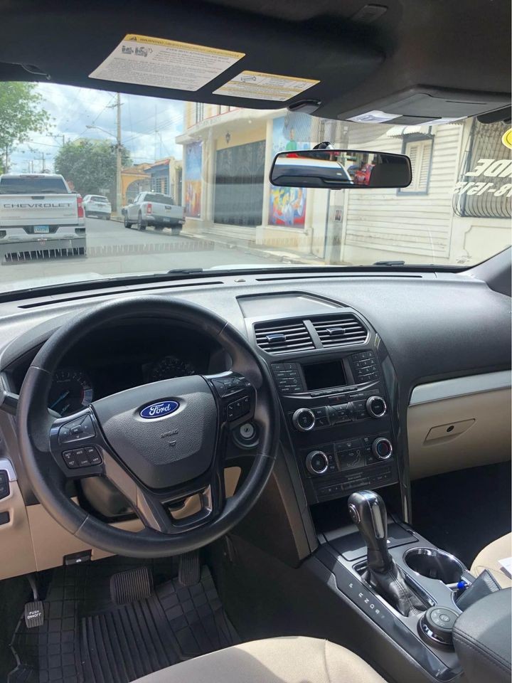 jeepetas y camionetas - Ford Explorer 2018 XLT 4x4 7
