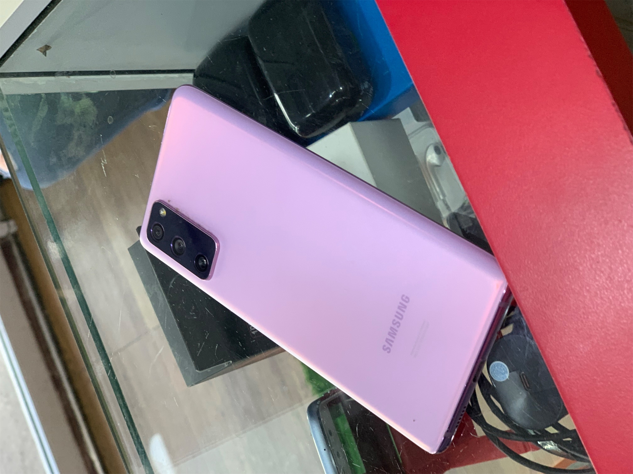 celulares y tabletas - Samsung s20FE 5G 1