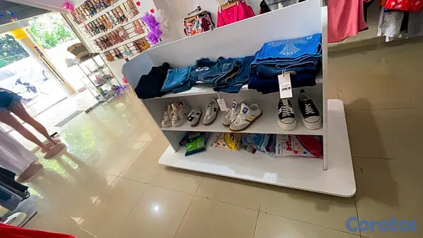 articulos de oficina - vendo todo lo de una tienda de ropa de mujer  4