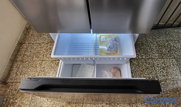 electrodomesticos - Nevera 18 pies cubicos como nueva con freezer en l 4