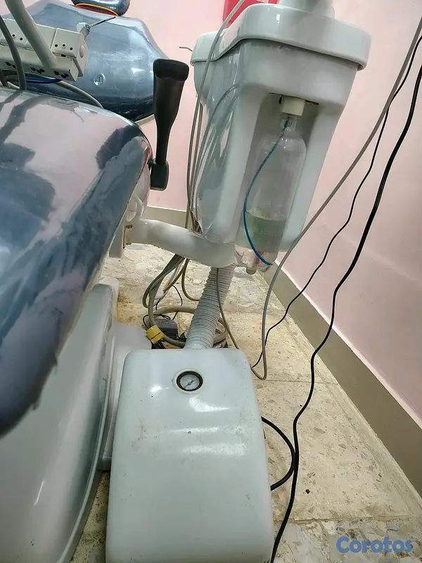 equipos profesionales - Sillon dental - Varios detalles  7