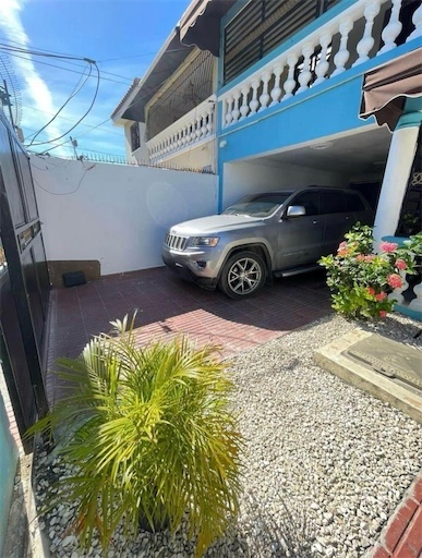 casas -  casa en la autopista de san Isidro mirador del este Santo Domingo 3