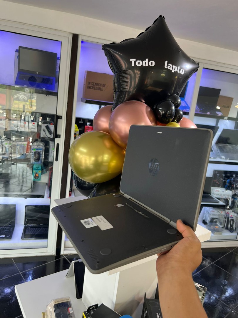 computadoras y laptops - Laptop  hp x360 11 G3 EE celeron 4GB ram 64GB SSD  4