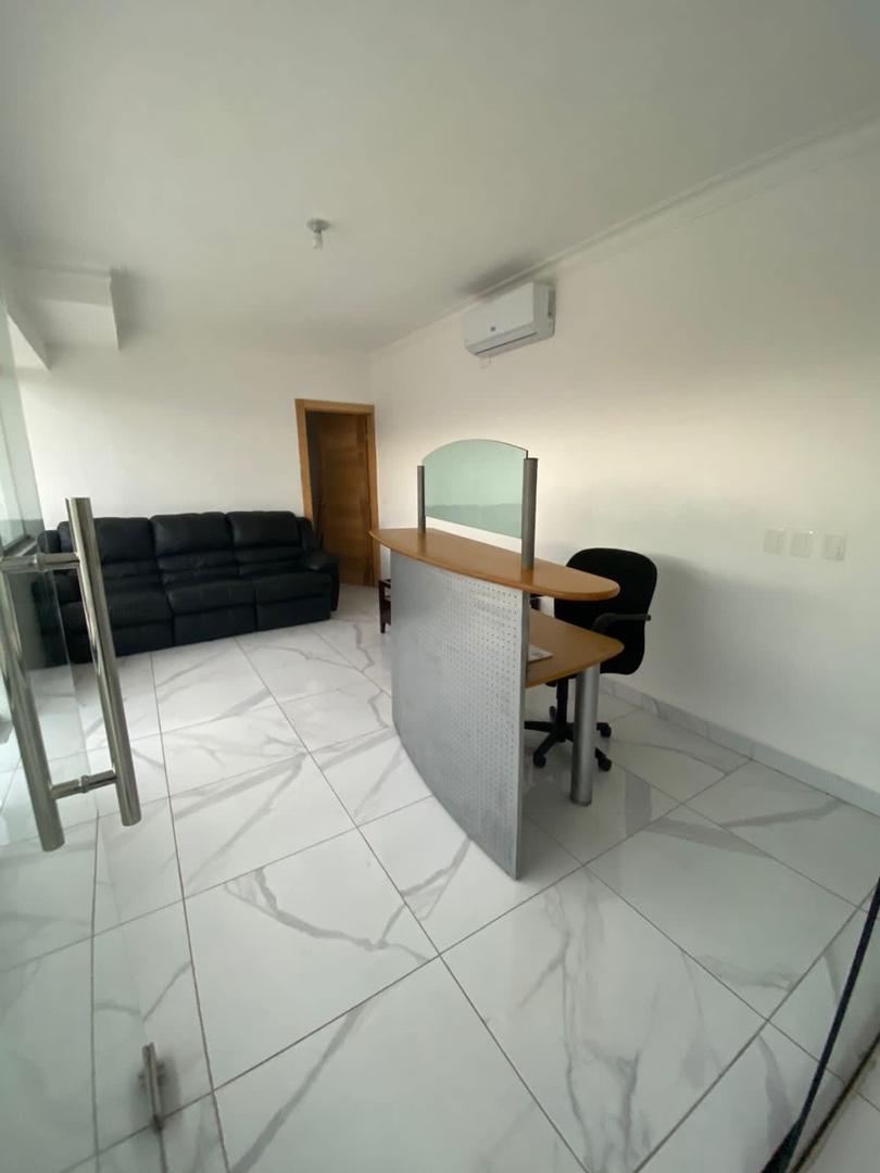 apartamentos - Apartamento en Marbella Las Americas a solo dos esquinas de la avenida Marginal. 8