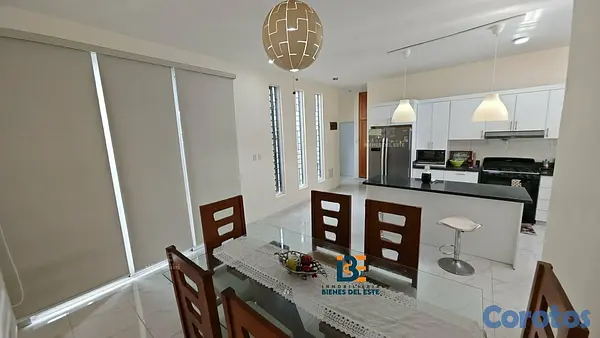 casas - VENDO MODERNA CASA con acabados de alta calidad en 4