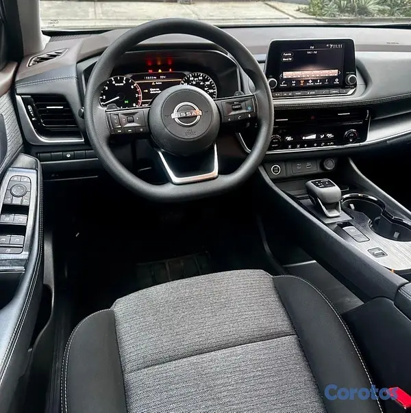 jeepetas y camionetas - Nissan Rogue SV 2023 7