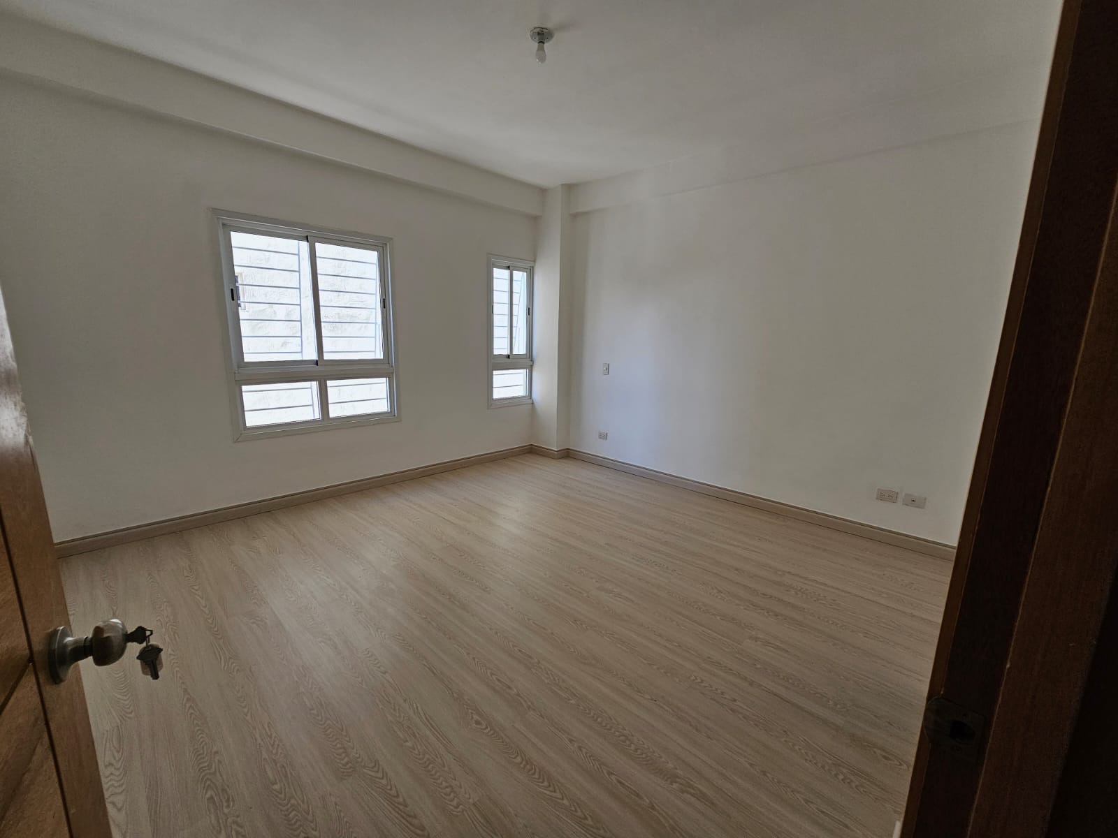 apartamentos - Alquiló en el millon piso 4 apartamento precio dos 6