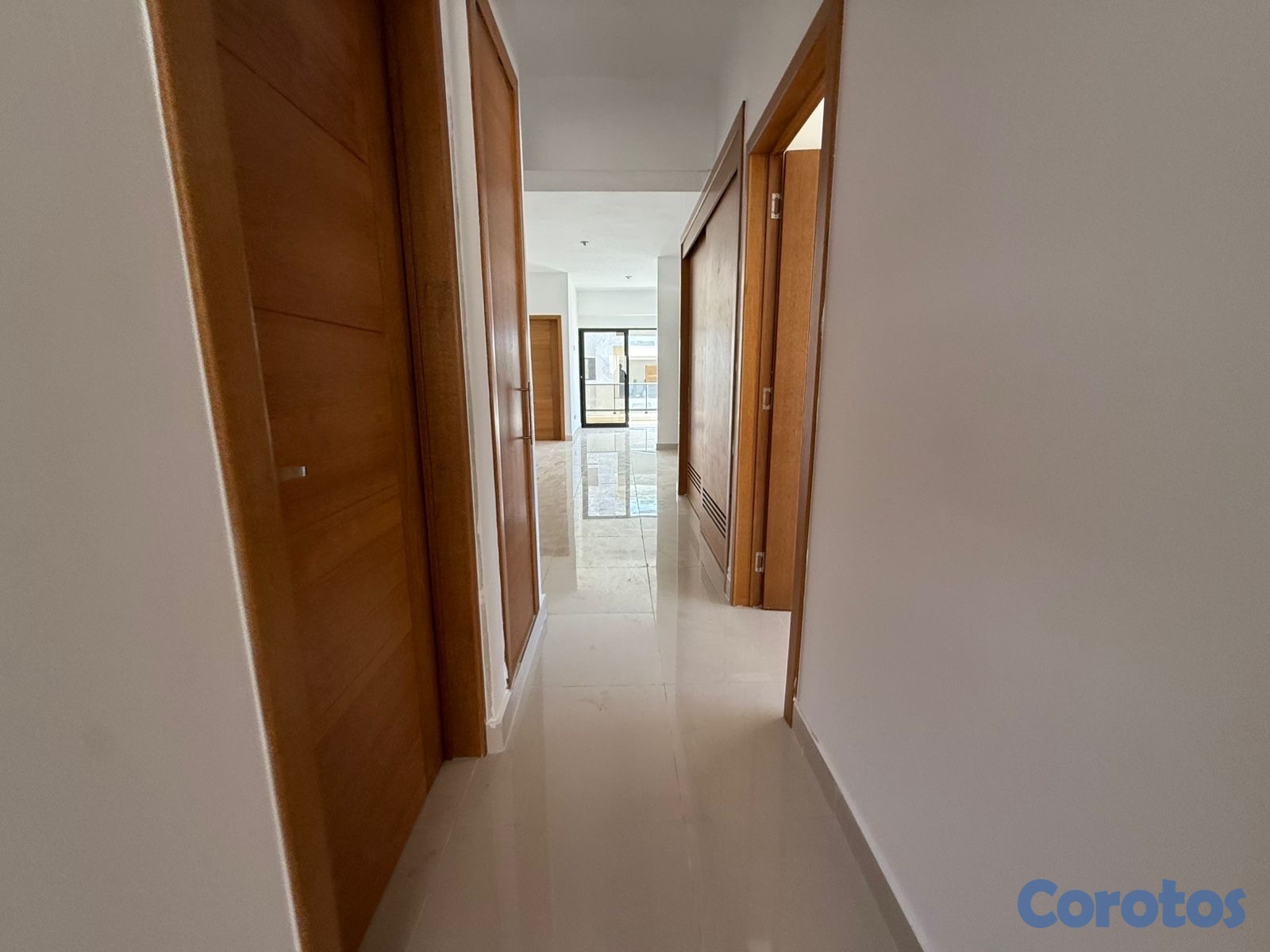 apartamentos - vendo independencia jardines del Sur piso 4 dos habitaciones 2.5 baños dos parqu 6