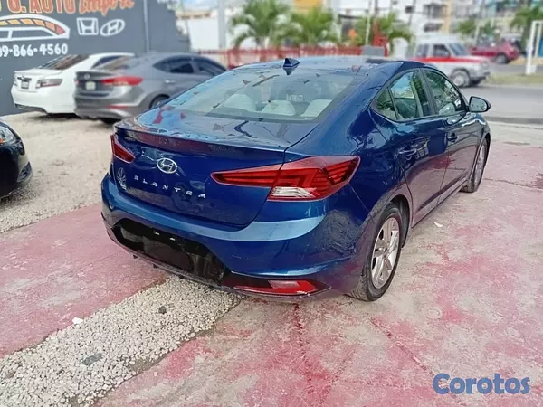 carros - hyundai elantra 2020 3
