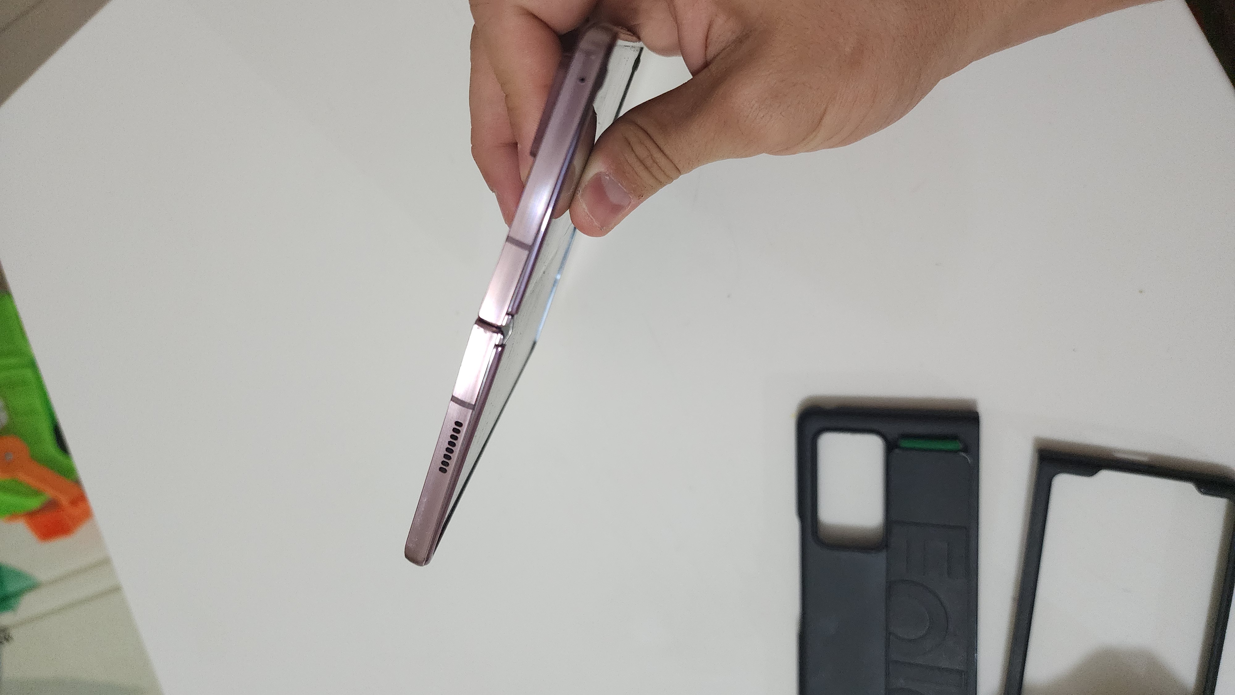 celulares y tabletas - Galaxy Fold 2 en buenas condiciones , funciona todo normal.  sin cargador 7