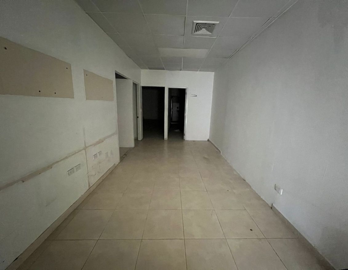 oficinas y locales comerciales - Alquilo Local Comercial 1er Nivel Naco Ilkania 6
