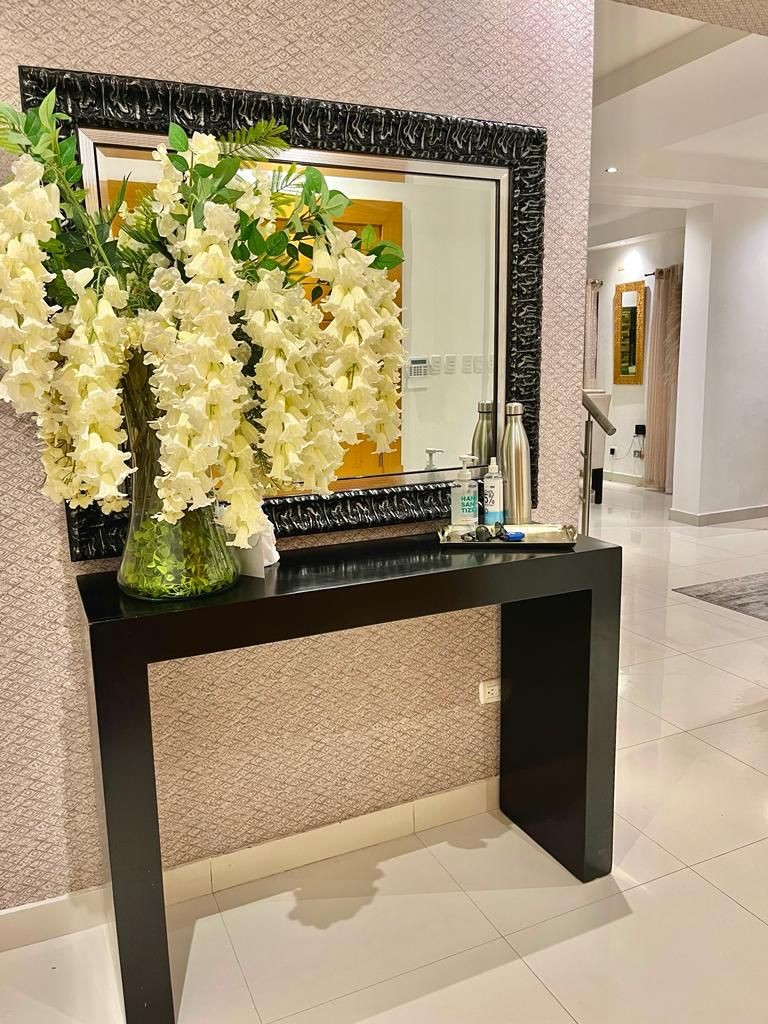 casas - CASA DE VENTA EN LUGAR EXCLUSIVO , SANTIAGO 

🛏️ 3 habitaciones, 5 baños 

💦 P 1