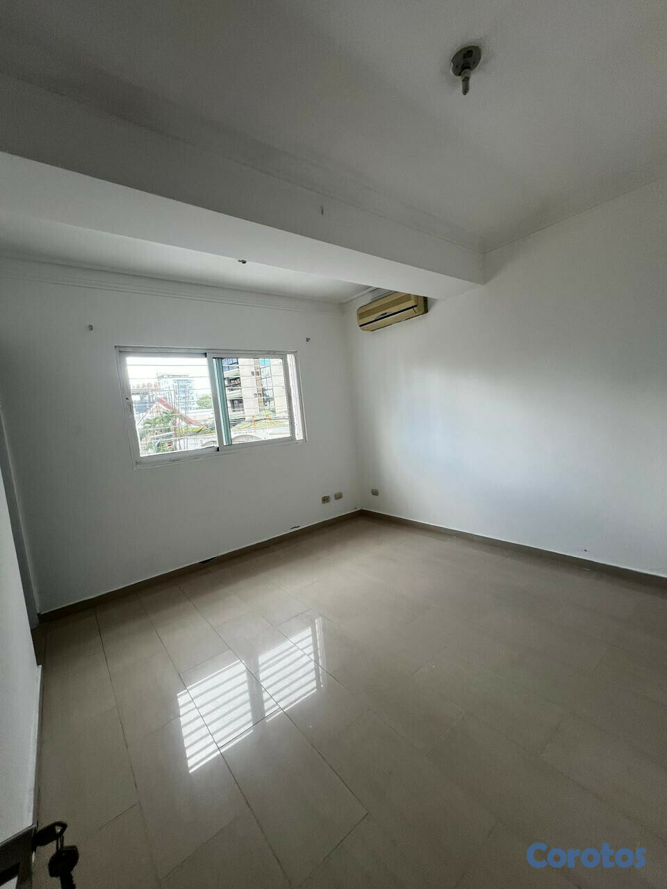 apartamentos - alquiler Apartamento Amueblado en Evaristo Morales 8