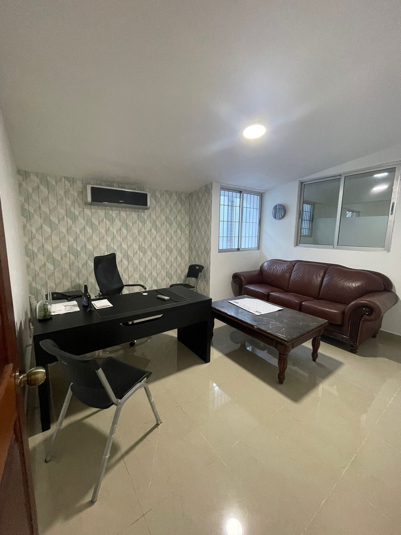 oficinas y locales comerciales - Oficina en renta Evaristo Morales  2