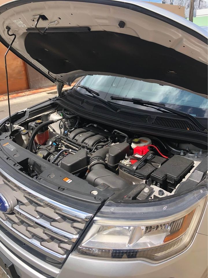 jeepetas y camionetas - Ford Explorer 2018 XLT 4x4 8