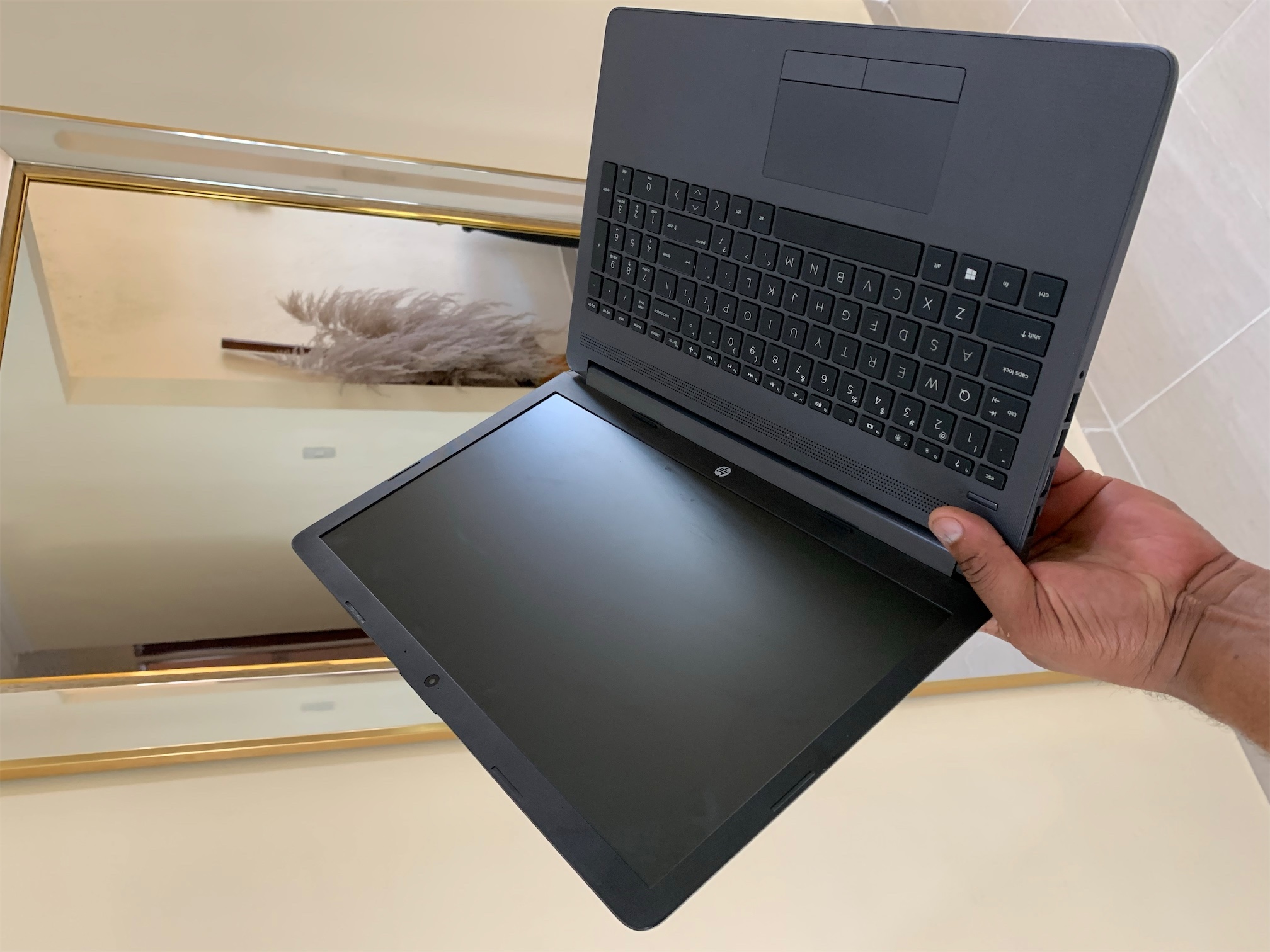 computadoras y laptops - HP 255 G7 AMD E2-9000E 1.50GHZ 2