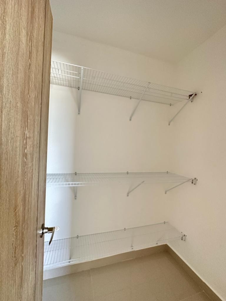 apartamentos - APARTAMENTO EN VENTA EN AV. HISPANOAMERICANA. 5