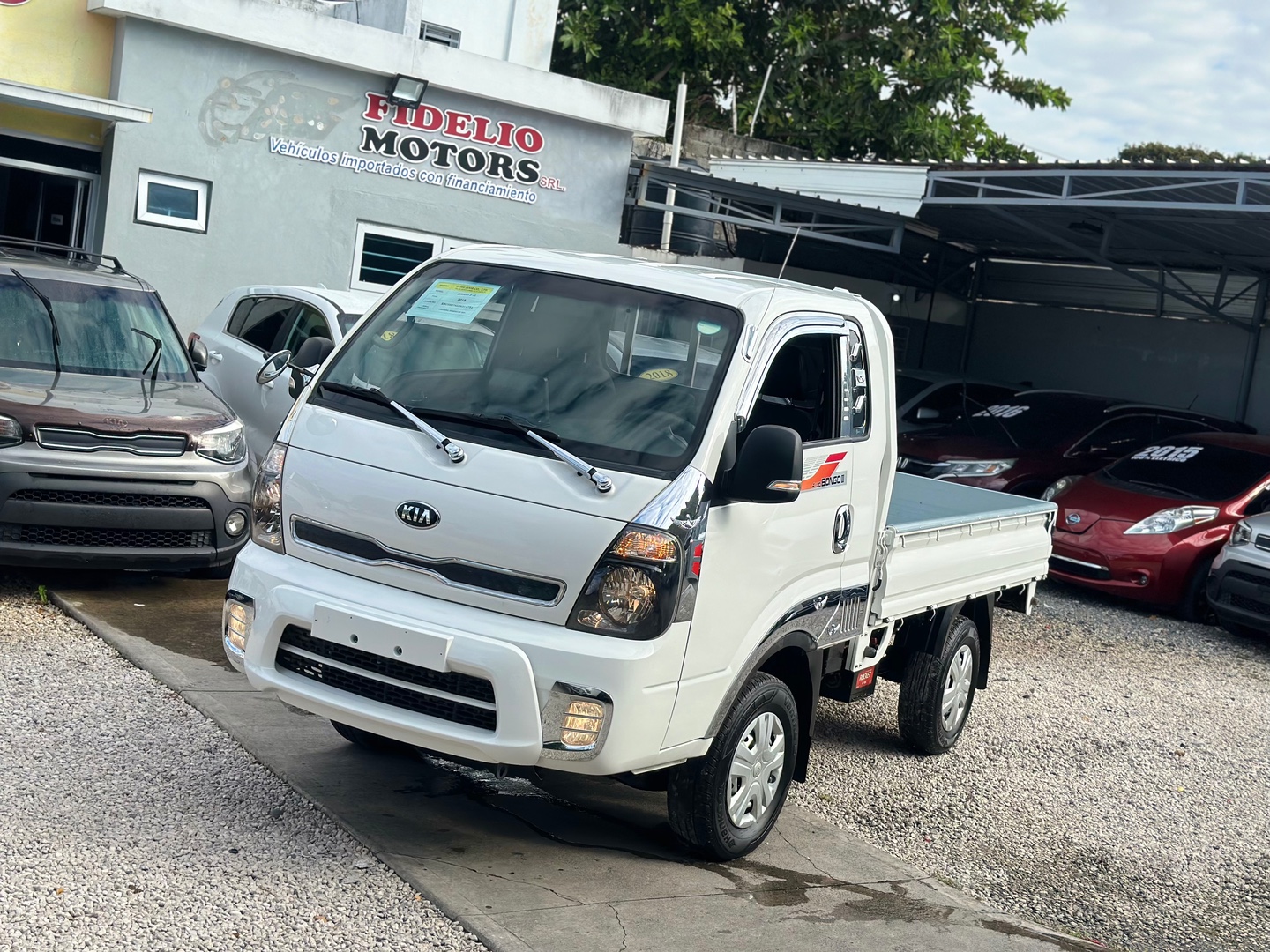 camiones y vehiculos pesados - 2018 Kia Bongo III 4x4 OFERTA