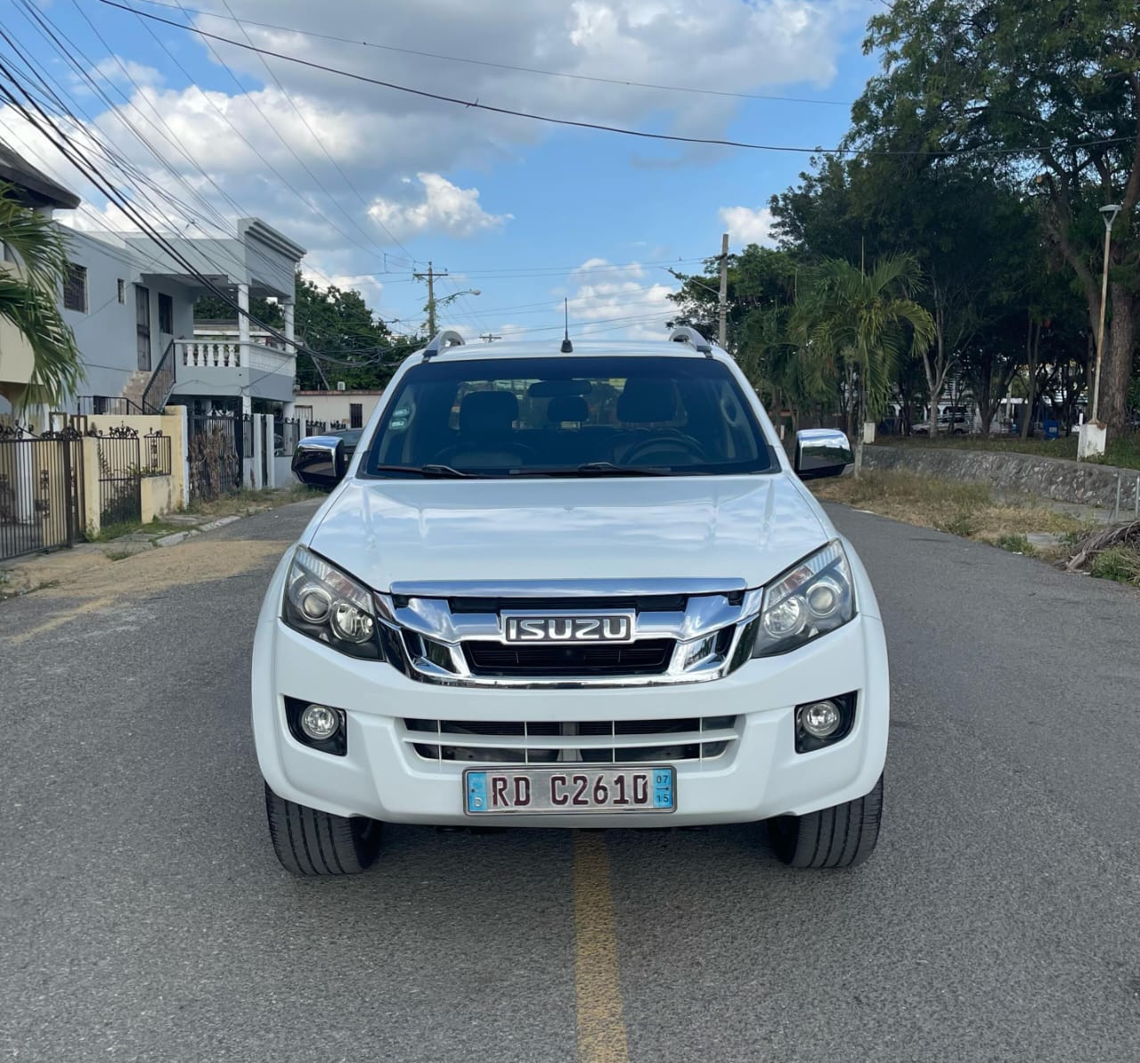 jeepetas y camionetas - Isuzu dmax 2013