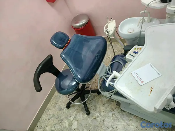 equipos profesionales - Sillon dental - Varios detalles  8