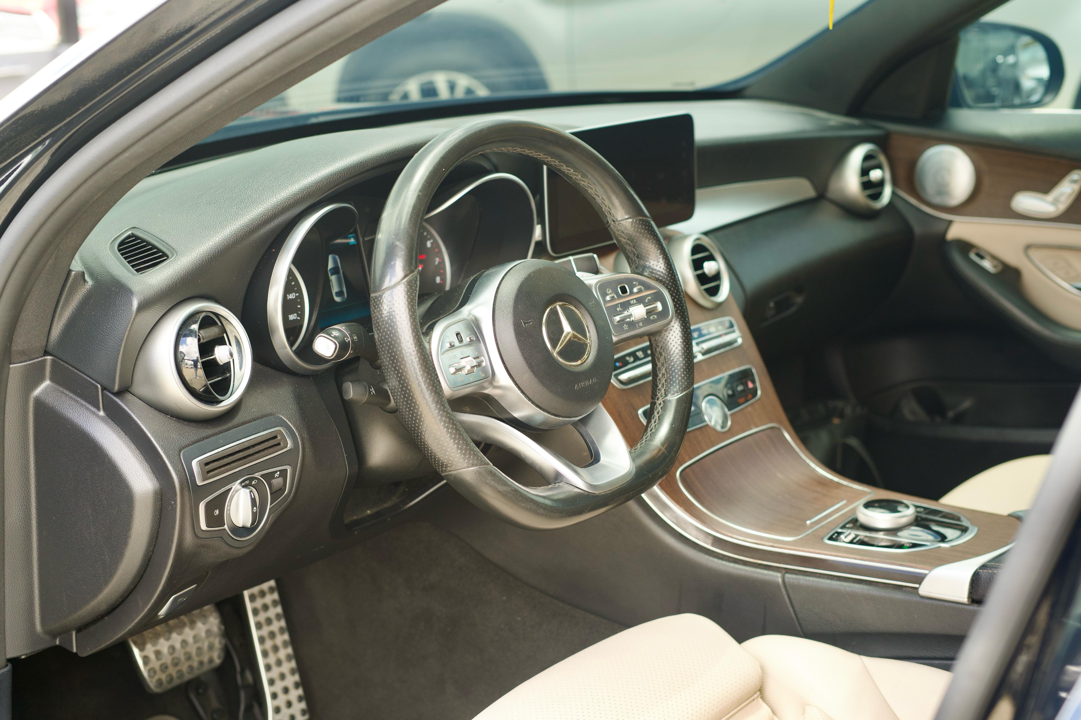 carros - Mercedes Benz C300 2019 1